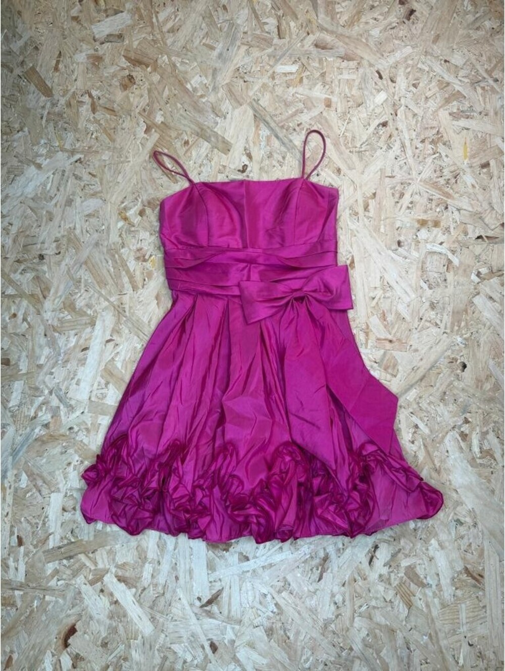 Fiesta Women Magenta Pink Taffeta Prom Dress Size 4 Ruffle Hem Bow Detail Mini